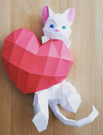 Кот с сердцем (Cat with heart)